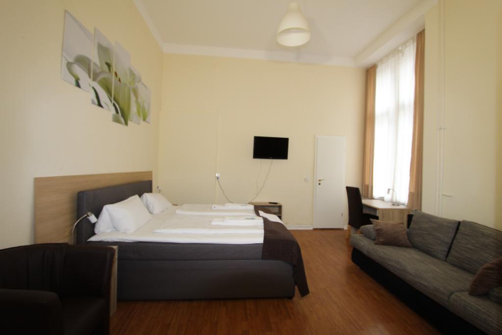 City Hotel Gotland Берлин Екстериор снимка