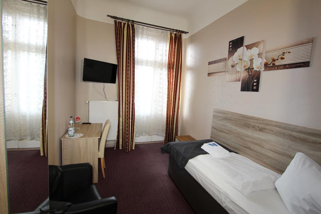 City Hotel Gotland Берлин Екстериор снимка