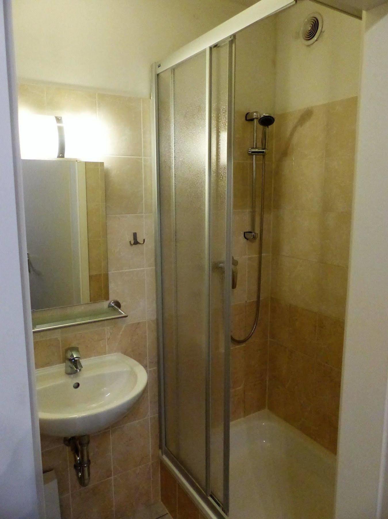 City Hotel Gotland Берлин Екстериор снимка