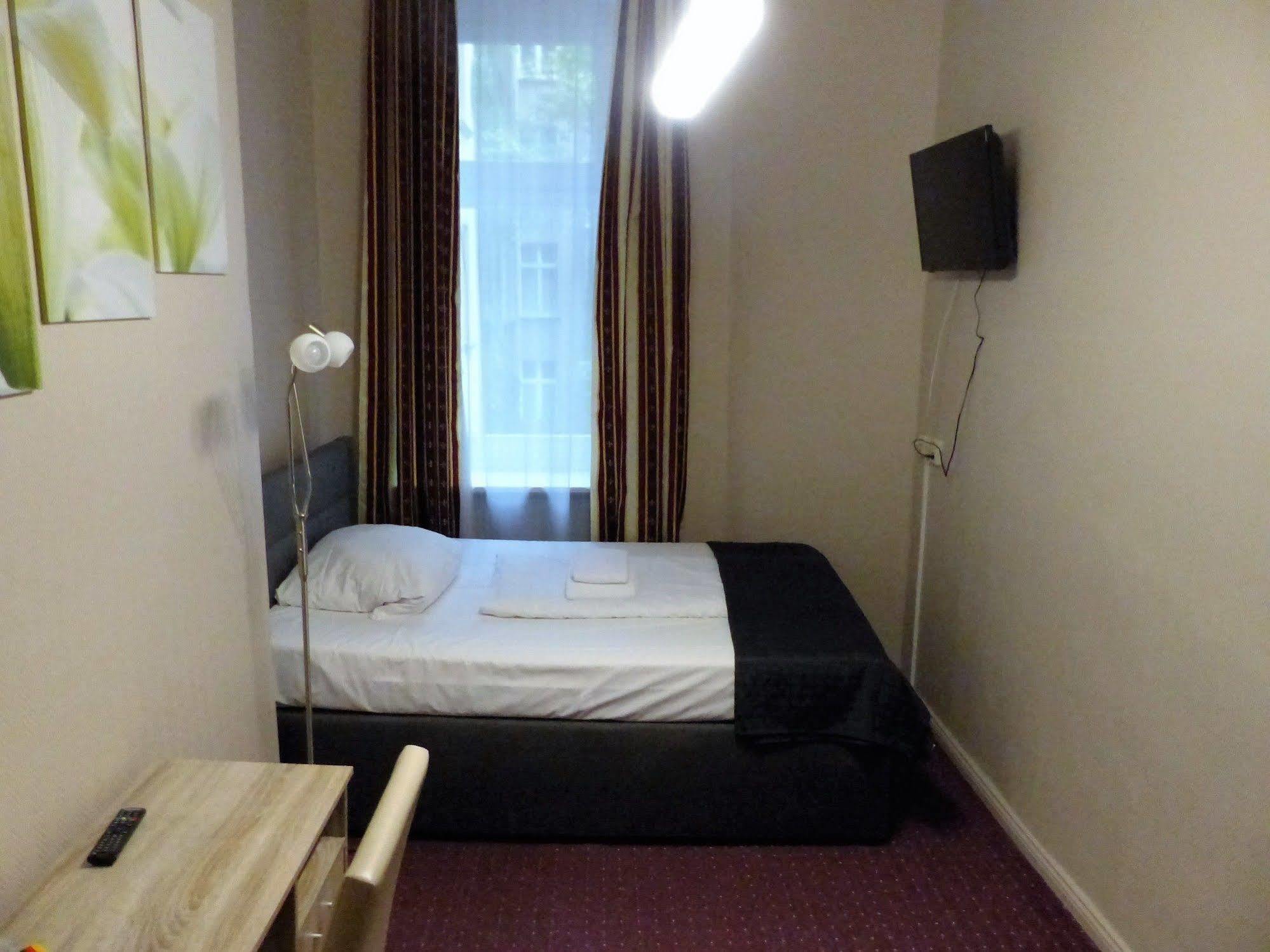 City Hotel Gotland Берлин Екстериор снимка