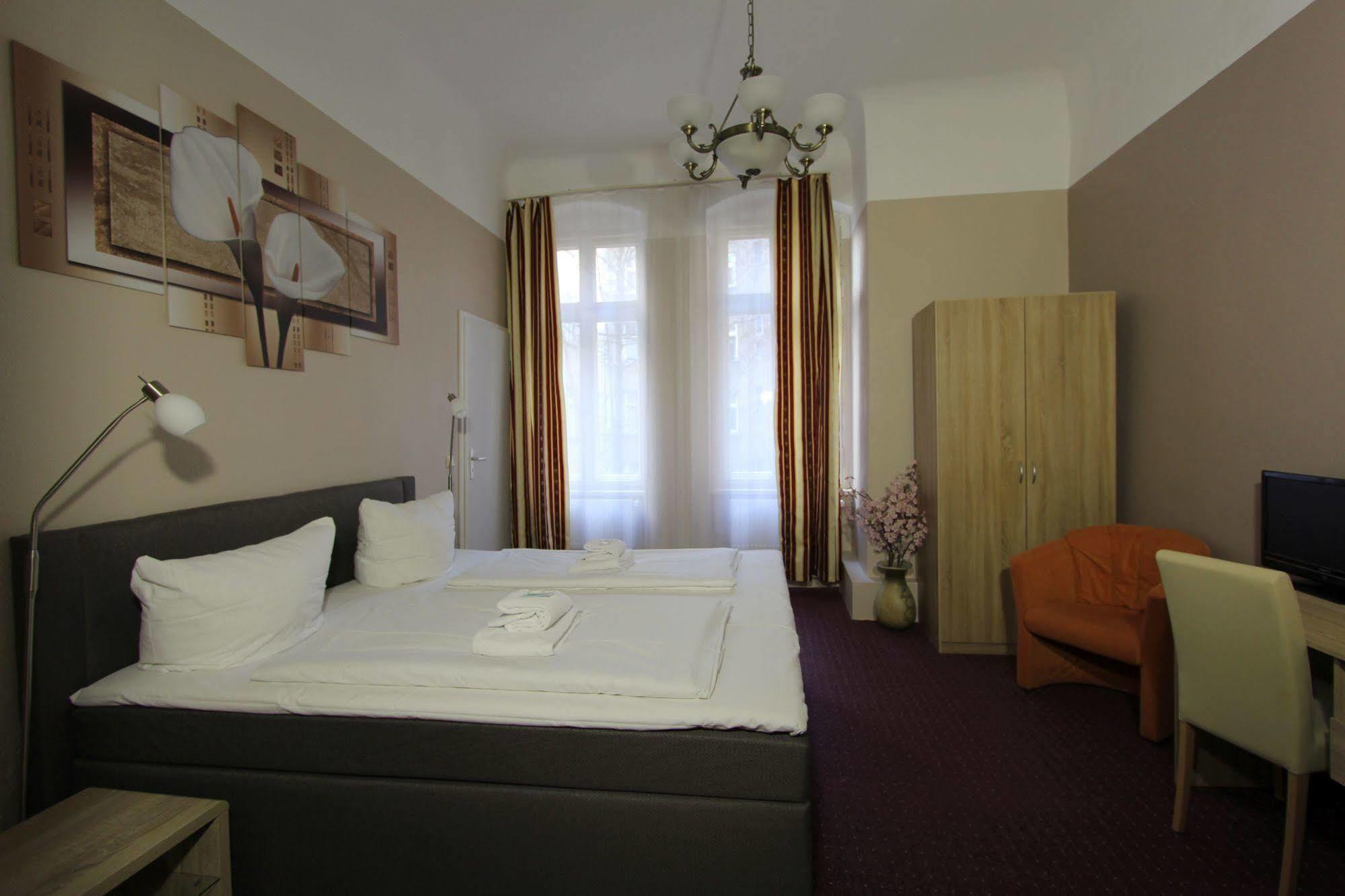 City Hotel Gotland Берлин Екстериор снимка